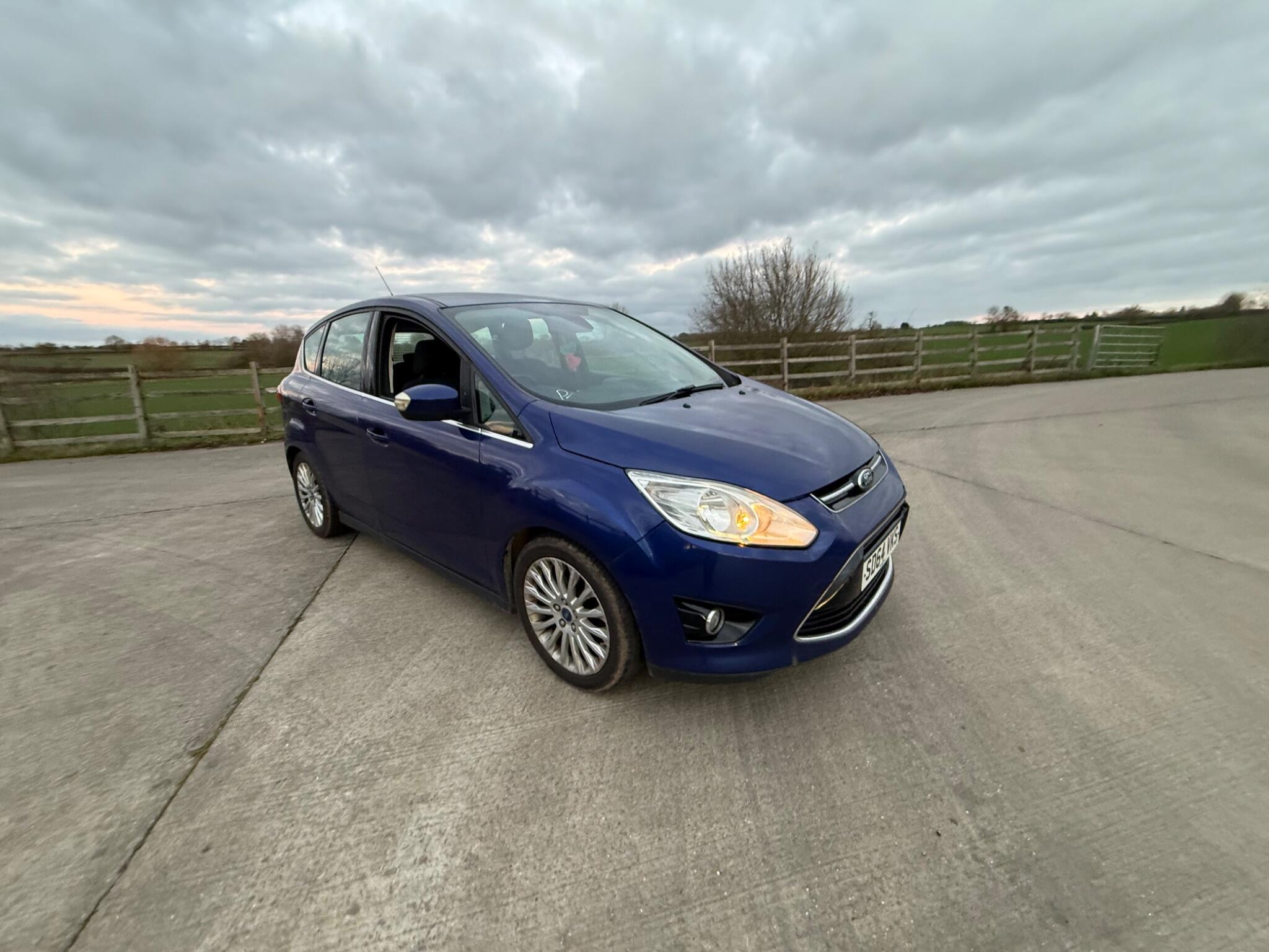 Ford C-Max 1.6 TDCi Titanium Euro 5 5dr — photo 62 of 104